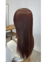 カラーとの同時施術も可能