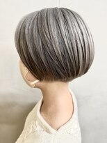 ベジータ(VEGETA) 冬カラーショートボブ