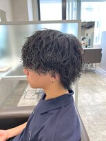 キートス(Kiitos)&nbsp;横顔綺麗なシルエット波巻きパーマ