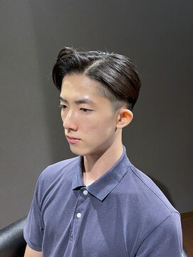 ビーダンディー(Bee dandy) ビジネスフォーマル ツーブロックショート 七三オールバック