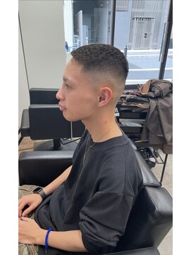 ハーツ バイ レックス 中野(HEARTS by rex) 濡れパン/アイロンパーマ/スキンフェード