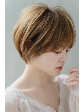 リル 8F 銀座(Rire) 【Rire-リル銀座-】３０代４０代にオススメマッシュショート