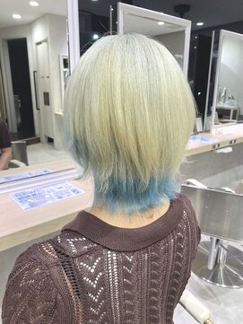  アイスブルーデザイン×ショートウルフ