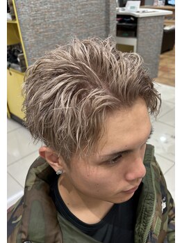 ヘアーパークキューブの写真/スタイリッシュなメンズ向けデザインカラー♪あなたの魅力を最大限引き出します!新しいスタイルに挑戦◎