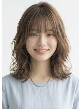 トウカバイエント 南森町(touca by emt) ゆるふわミディアムパーマ×アッシュベージュ