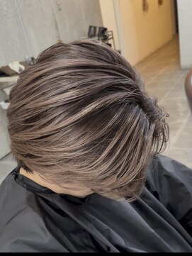 アンダーバーホワイト 広島 並木店(_WHITE) 広島メンズバレイヤージュ/ハイライト/ブリーチダブルカラー