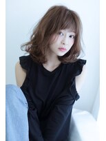 ミリム 栄矢場町店(MIRiM)&nbsp;【MUSE】大人女子の上質なゆるふわハニーヘア、斜めバング