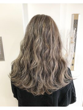 ループ(LOOP) ハイベージュコントラストハイライト