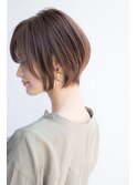 大人かわいい 小顔 前下がりショートボブ