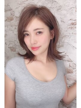 ライズ バイ レボ(RISE by REVO) 20代30代40代◎小顔 無造作カールくびれウルフボブ 我孫子