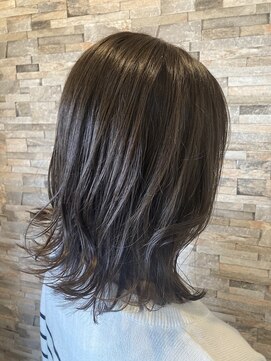 デュアリテ(dualite) 『 切りっぱなし × アッシュブラウン 』 外ハネスタイル☆