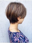 大人カッコいい丸みのあるハンサムショート