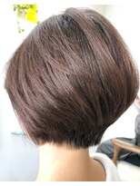 コクェット(coquette)&nbsp;ナチュラルなショートボブスタイル