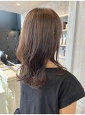 福山人気アッシュベージュロングヘア巻き髪20代30代小顔ヘア美髪