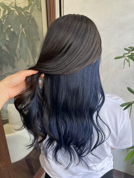 アン(Hair make un) インナーブルー