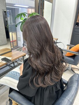 クラン 岡本(Chlan) 艶カラー☆ゆるふわロング　ショコラアッシュ