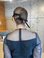 カフネ ジュントス ヨロ(Cafune' juntos YOLO) ツインアレンジ　結婚式ヘアセット