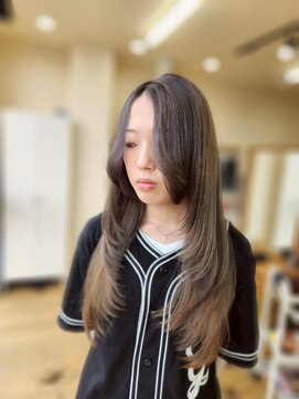 ミラシィ 成田(Mirashy) ハイライトカラーミルクティーベージュレイヤーカット