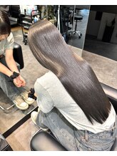 朝の時短に！くせ、うねり、ボリュームが気になる方必見！大人気メニュー＊【髪質改善ストレート】＊