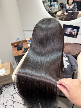 ルモ(Lumo) 【HIRATA】小顔に見せたい方にオススメ美髪ストレート