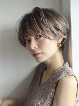 ハーツ(Heart's) 白髪ぼかしバレイヤージュ大人ショート
