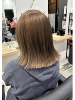 アンダーバーホワイト 阪神西宮店(_WHITE)&nbsp;レディース　ミディアム　ダブルカラー　ミルクティーベージュ