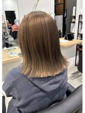 アンダーバーホワイト 阪神西宮店(_WHITE) レディース　ミディアム　ダブルカラー　ミルクティーベージュ