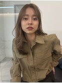 メニュー 顔周りレイヤーカットロングレイヤーベージュカラー