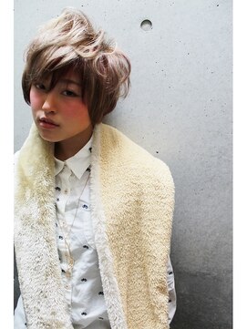 ヘアサロンエムフィス 池袋東口(HAIR SALON M Fe's) 【M/TREND】ハイトーンショートボブ