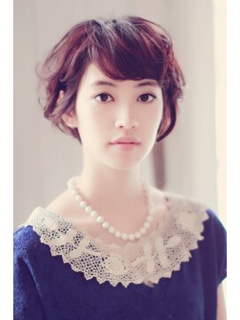 アルベロ(albero) フェミニンポップなショートウェーブ