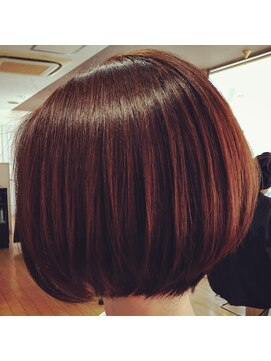 レリビー アウラ(LELiBE_'aula) 丸みボブ