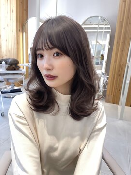 アフロートリノ(AFLOAT Leino) くびれスタイル　レイヤーカット　似合わせカットパッツン前髪