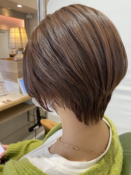 アース オーセンティック 岡山表町店(EARTH Authentic) 丸みショート