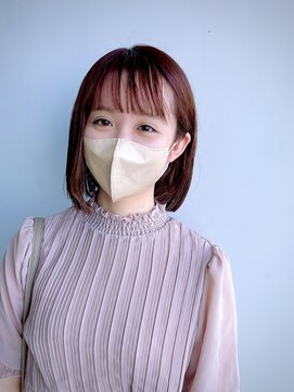 ニカ(nika) ぱっつん前下がりボブ