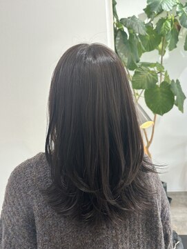 イニ 福井店(ini) 【くびれレイヤー】大村