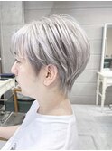 シルバーカラーマッシュウルフショート　ツイストスパイラル