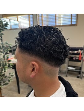 クロエバイラヴィズム 郡山さくら通り店(CLOE by LUVISM) オールバックパーマ・メンズパーマ