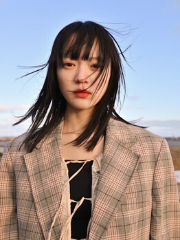 カルテ(QUARTE)の写真/Straight.