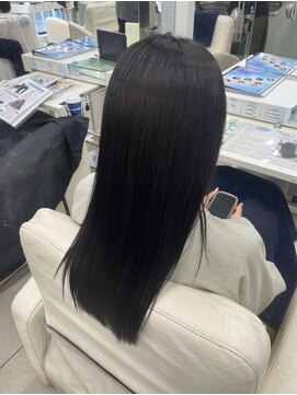 クレアトゥールウチノ(CREATEUR Uchino) 就活前必見!暗染カラー