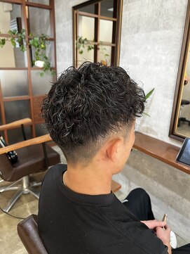 イニシオ(inicio) スパイラルパーマ