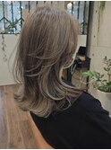 白髪ぼかし×レイヤーカット