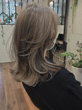 ミューズ 藤が丘店(MUSE) 白髪ぼかし×レイヤーカット