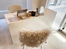 シャルム バイ アローズCharm by Arose)の雰囲気（【お会計スペース】”韓国風”店内でゆっくりとくつろぎ下さい♪）