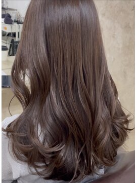 ケアシンサイバシ(CARE shinsaibashi) 大人女性の透明感アッシュグレージュ×上品な艶感ロングレイヤー