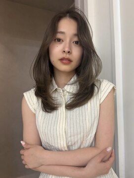 ノイ 銀座(noi) 顔周りレイヤーカットべージュカラーくびれレイヤーカット