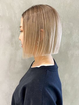 アイティー バイ アルバム 中野店(IT by ALBUM) ハイベージュボブ_ホワイトアッシュショートパーマ_ba311801