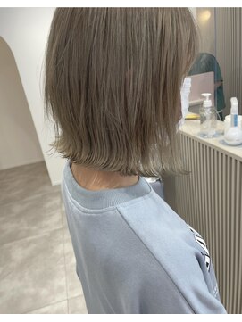 カシェ キョウマチ(cashe’e) ホワイトベージュ