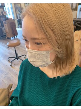 アン アミゥ(Un amiw.) ホワイトベージュ