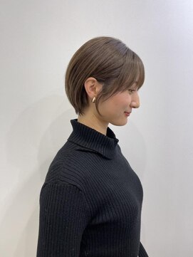 ジゼル(gisele) 丸みショート