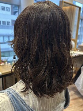 アピッシュ(apish 並木通り) ふわっとクリームパーマ